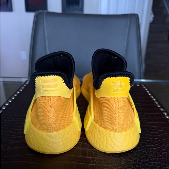 Pharrell x Adidas NMDs Yellow - Picture 4 of 6